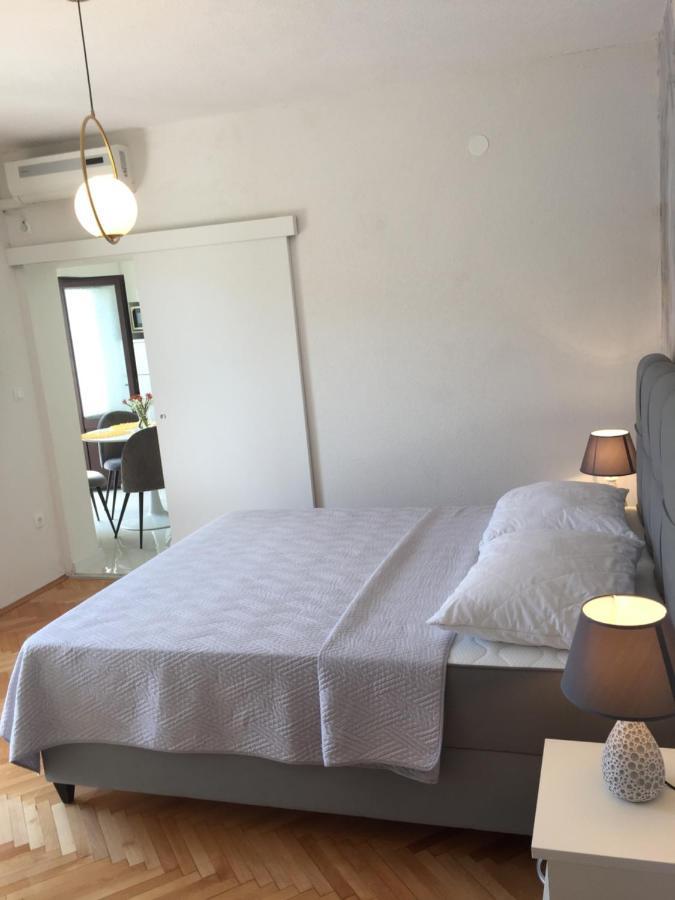 Tatijana Holiday Apartments มาคาร์สกา ภายนอก รูปภาพ