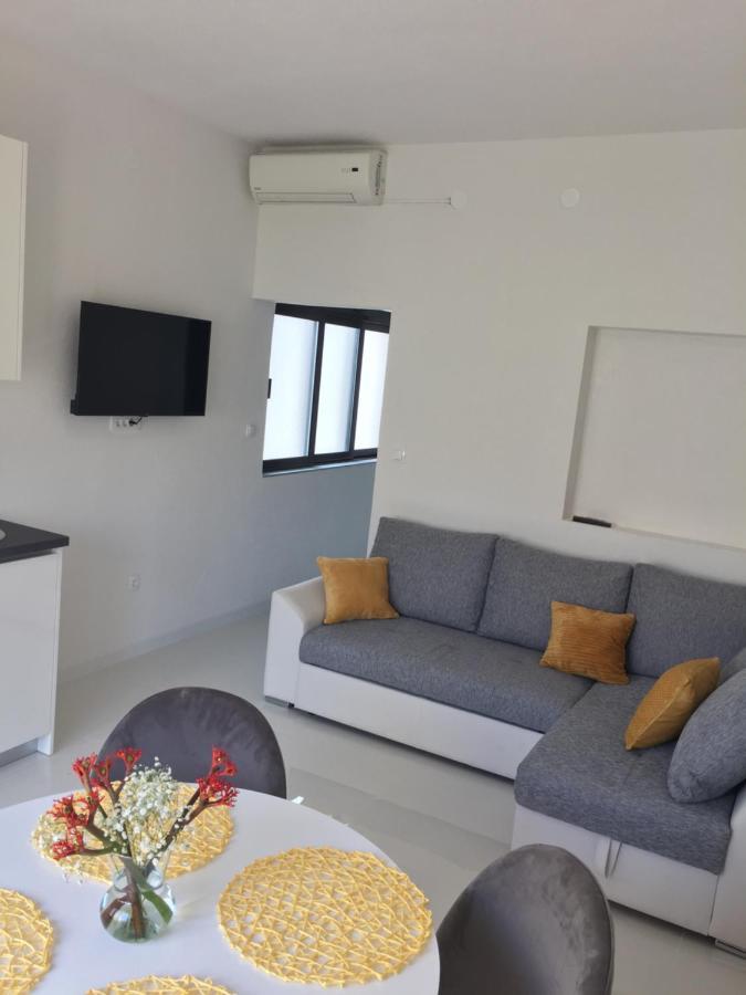 Tatijana Holiday Apartments มาคาร์สกา ภายนอก รูปภาพ