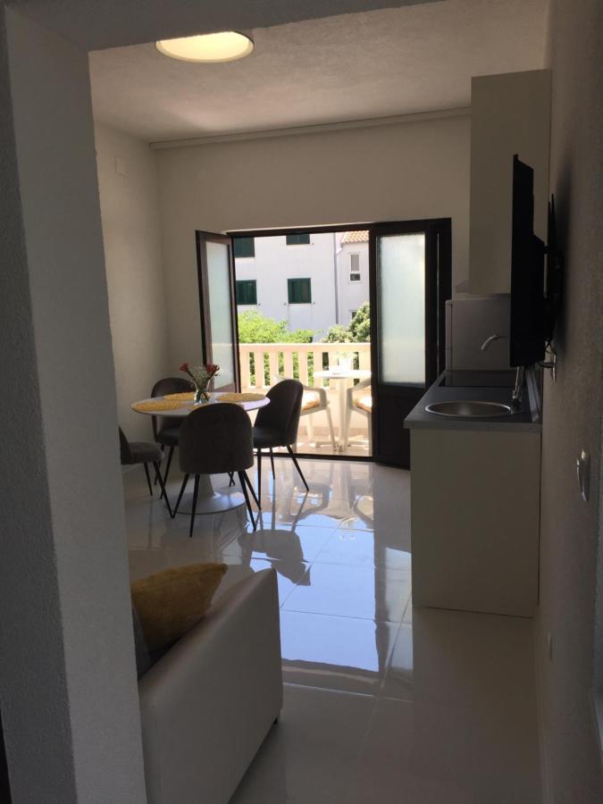 Tatijana Holiday Apartments มาคาร์สกา ภายนอก รูปภาพ