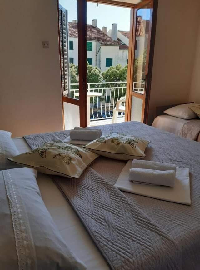 Tatijana Holiday Apartments มาคาร์สกา ภายนอก รูปภาพ