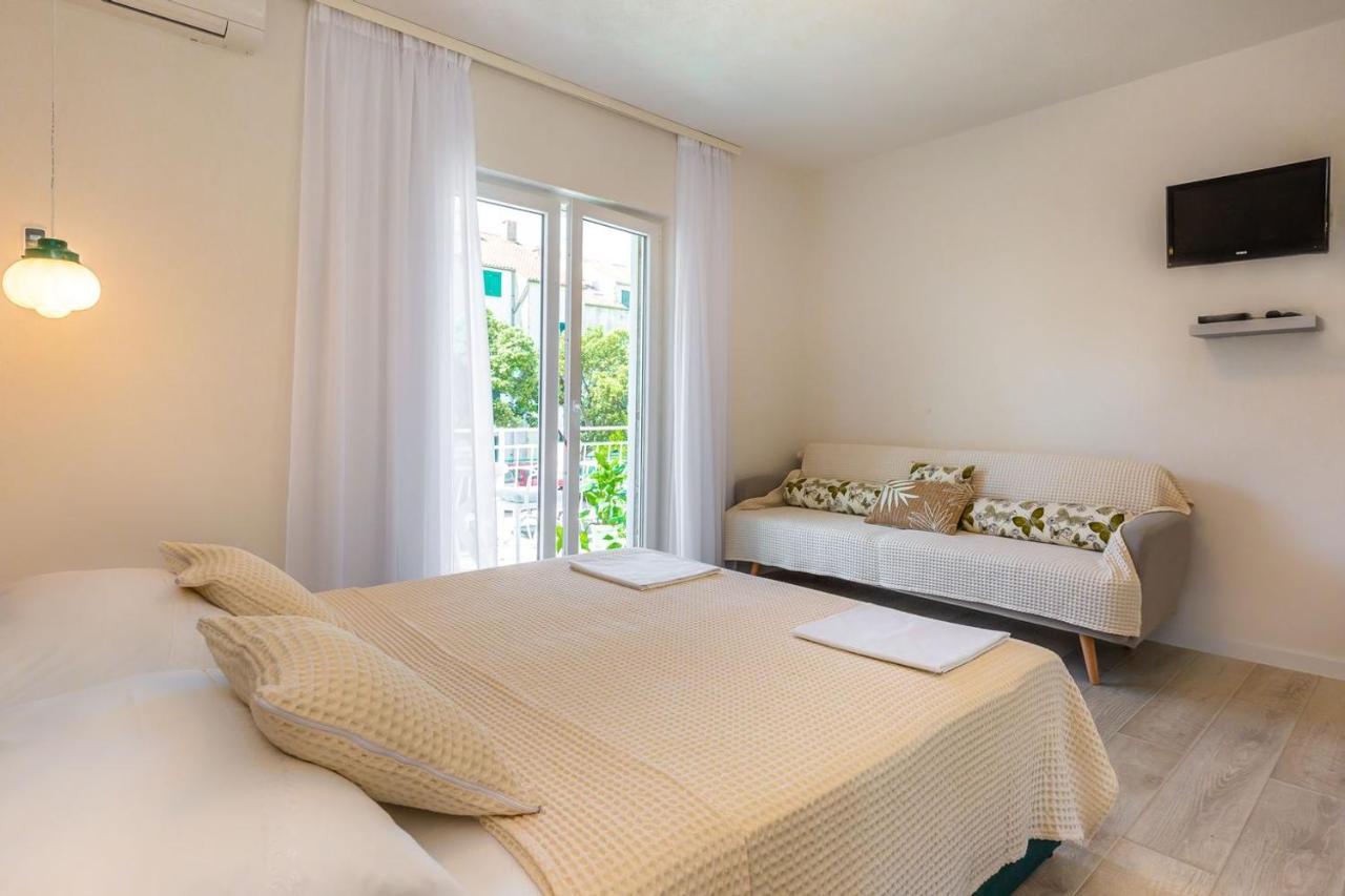 Tatijana Holiday Apartments มาคาร์สกา ภายนอก รูปภาพ