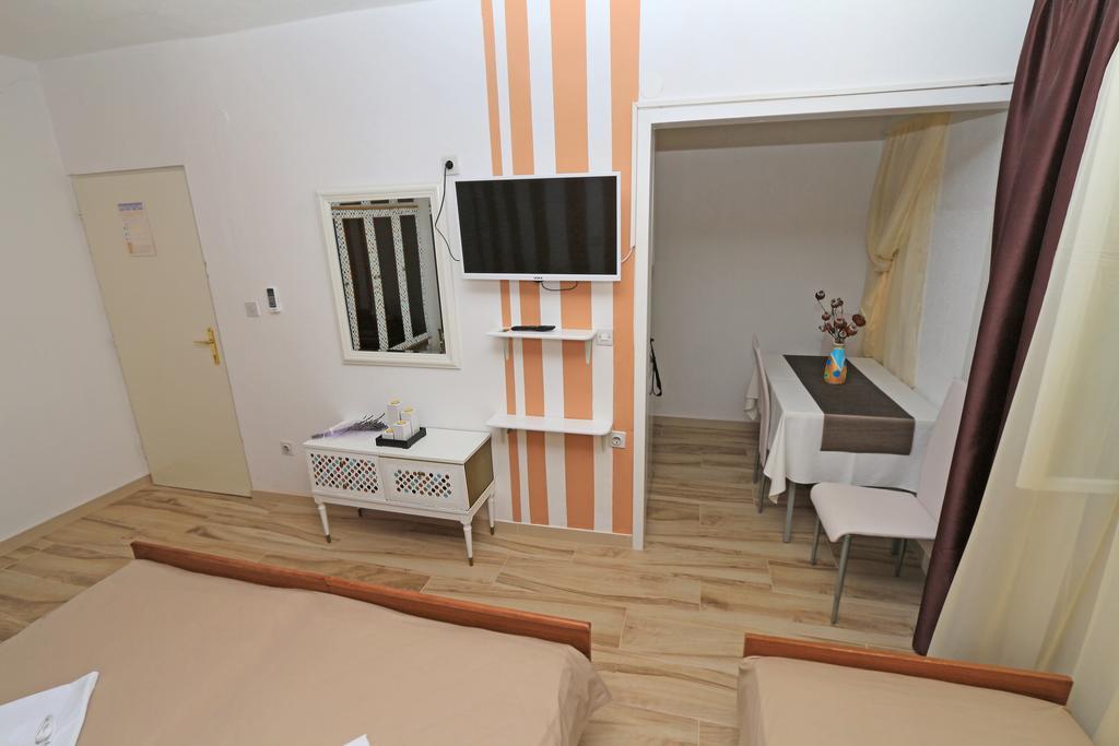 Tatijana Holiday Apartments มาคาร์สกา ภายนอก รูปภาพ
