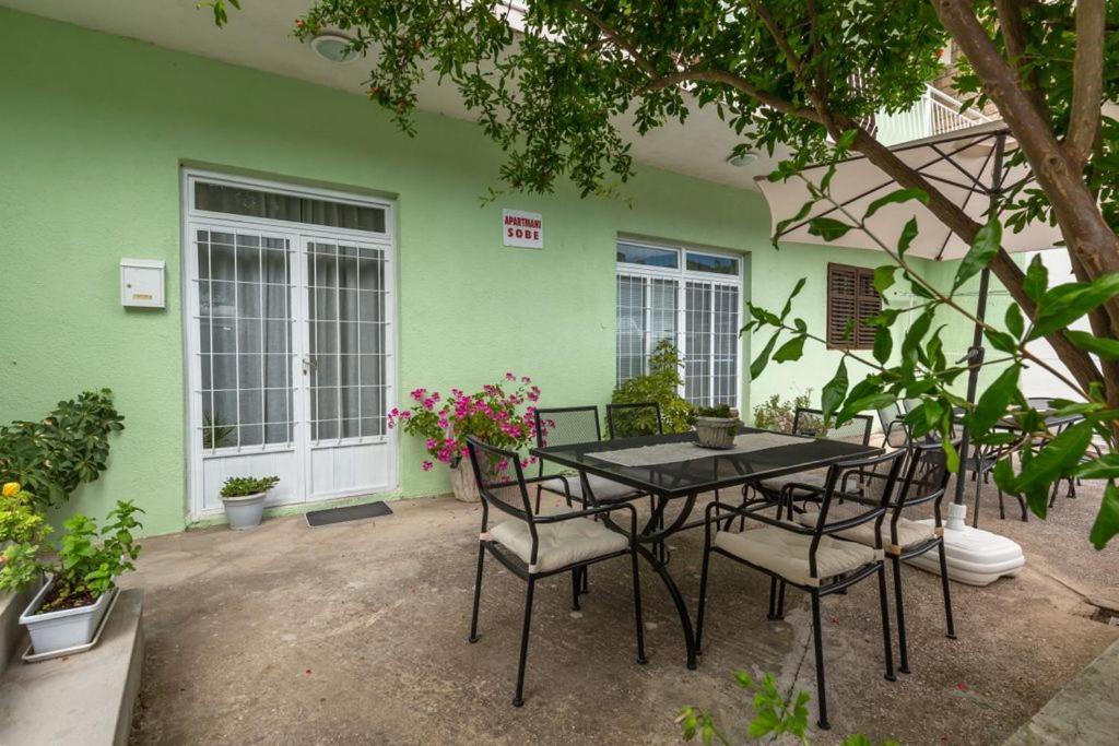 Tatijana Holiday Apartments มาคาร์สกา ภายนอก รูปภาพ